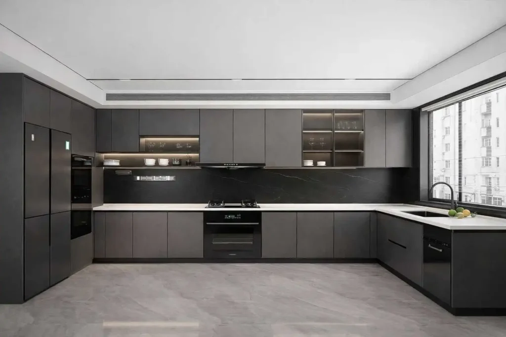 کابینت آشپزخانه مات انتخابی شیک برای خانه‌های امروزی