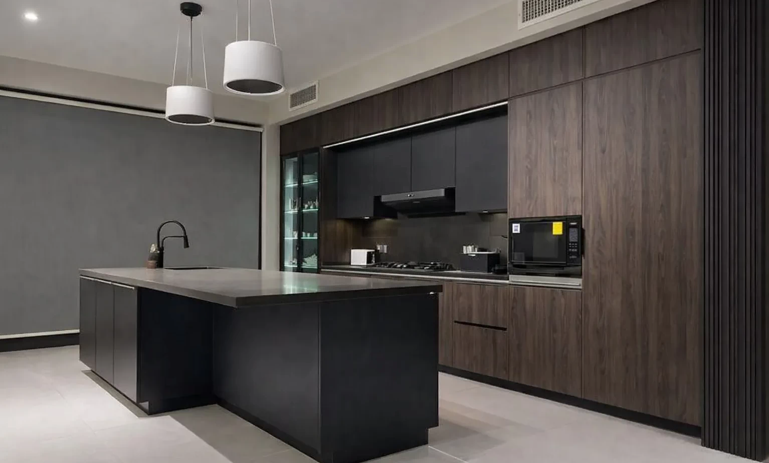 کابینت آشپزخانه مات انتخابی شیک برای خانه‌های امروزی